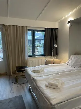 Polku 4*