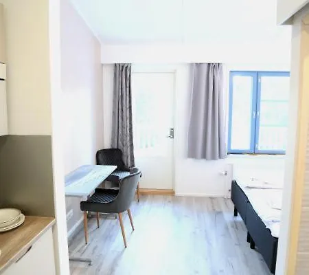 Polku 4*