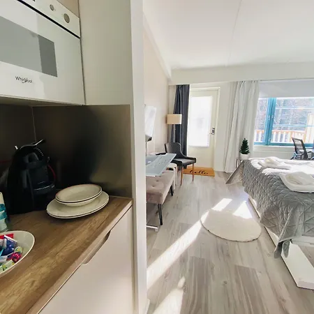 Hotelli Polku 4*